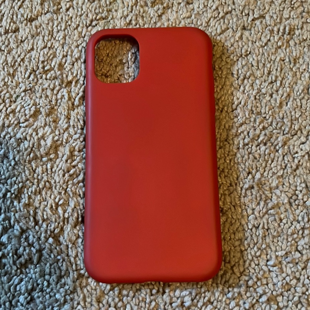 Red iPhone 11 H&M phone case